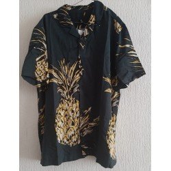 Men's shirt with pineapple pattern