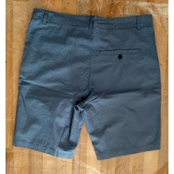 Short knee-length Slim Fit