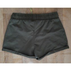 Meisjes short donkergroen