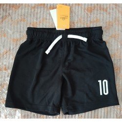 Jongensshort / voetbalshort met cijfer 10
 Beschikbare maten-98/104 (2 - 4 jr.)