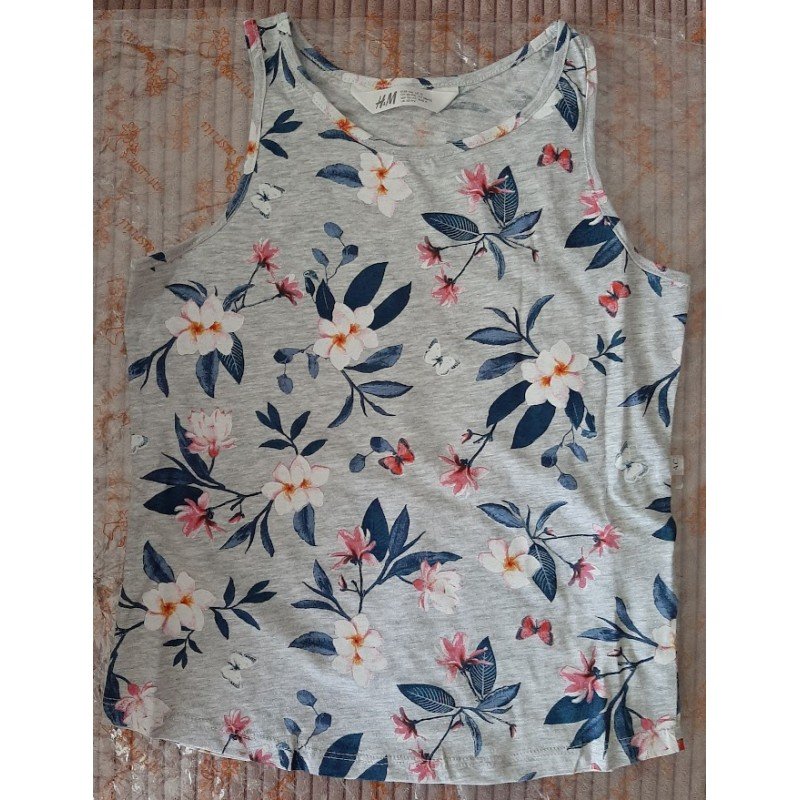 Blouse / Tanktop gray with dark blue flowers