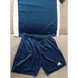 Herenset M Adidas: T-Shirt en Short donkerblauw/wit