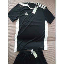 Herenset M Adidas: T-Shirt en Short zwart