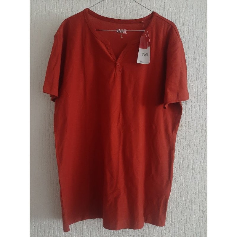 Heren T-shirt effen bordeaux met knopen