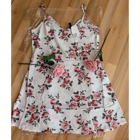 Ladies dress pink flowers