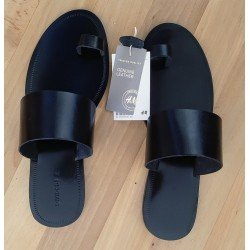 Ladies slipper leather flip flop black