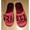 Ladies slippers shiny dark red with elegant bow