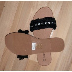 Ladies slipper black with pearls and frayed edges