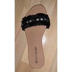 Ladies slipper black with pearls and frayed edges