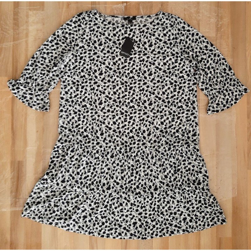 Ladies dress black / white speckled